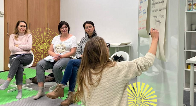 CHILDREN HUB hosted a training course for parents, "Add Strength", by psychotherapist and teacher Maryna Stepanchenko
